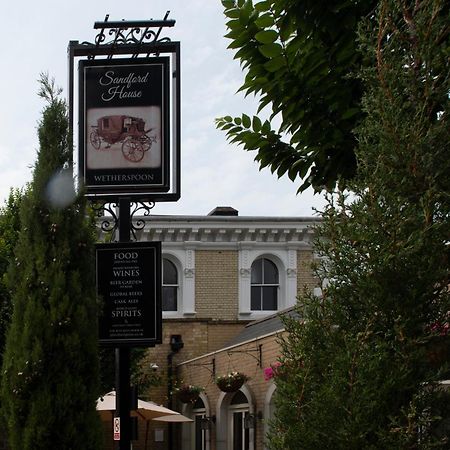Sandford House Hotel Wetherspoon Huntingdon Exteriör bild
