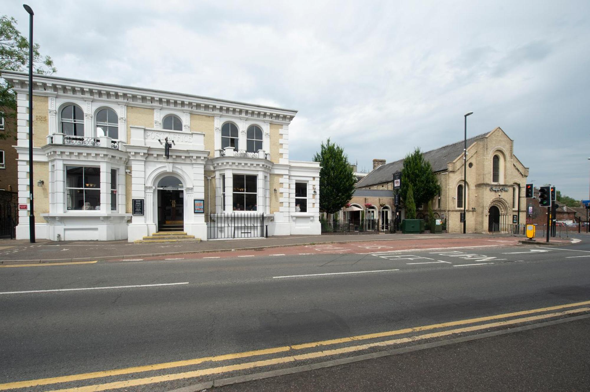 Sandford House Hotel Wetherspoon Huntingdon Exteriör bild