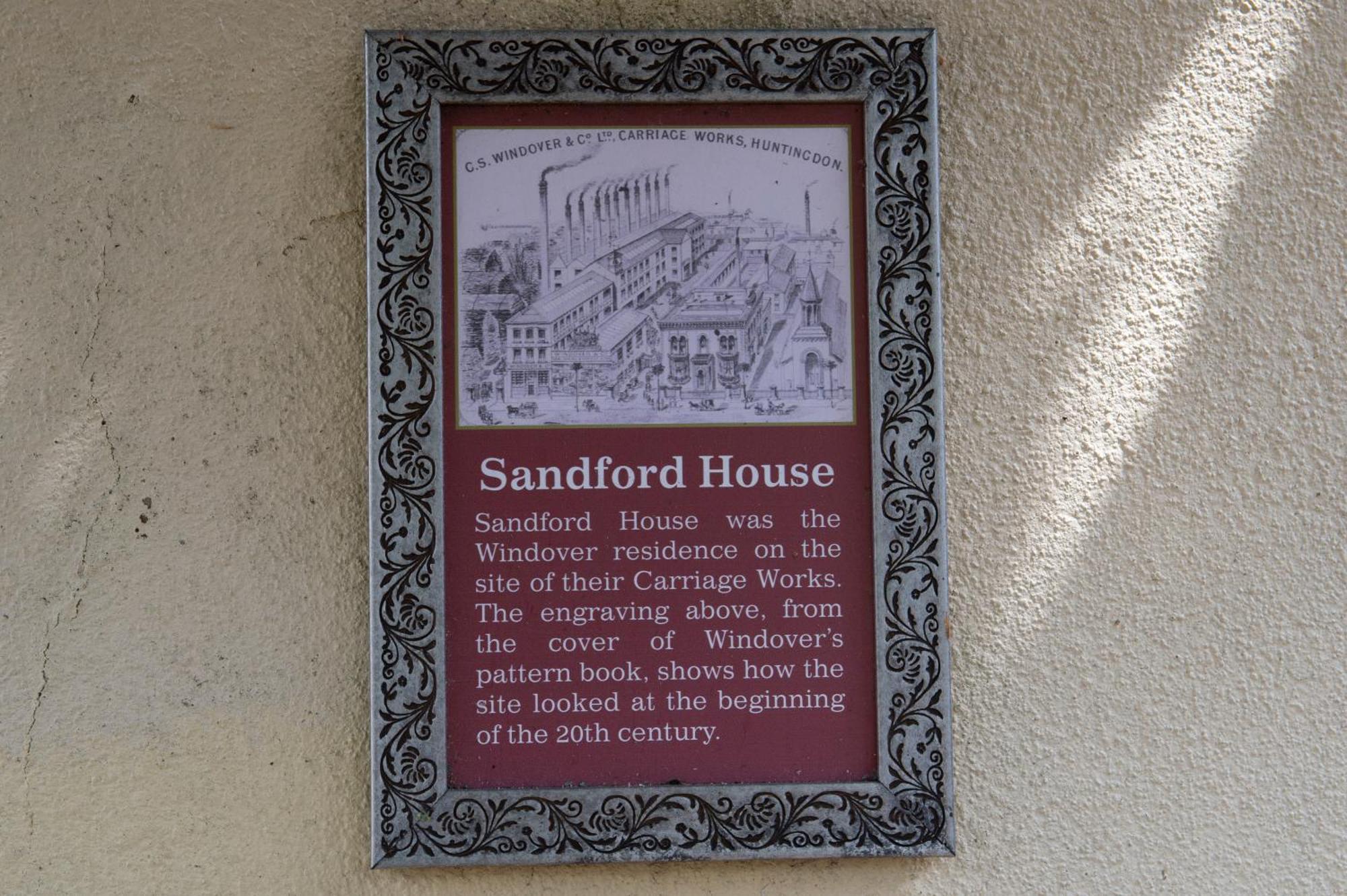 Sandford House Hotel Wetherspoon Huntingdon Exteriör bild