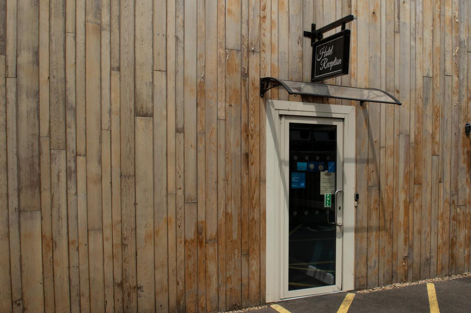Sandford House Hotel Wetherspoon Huntingdon Exteriör bild