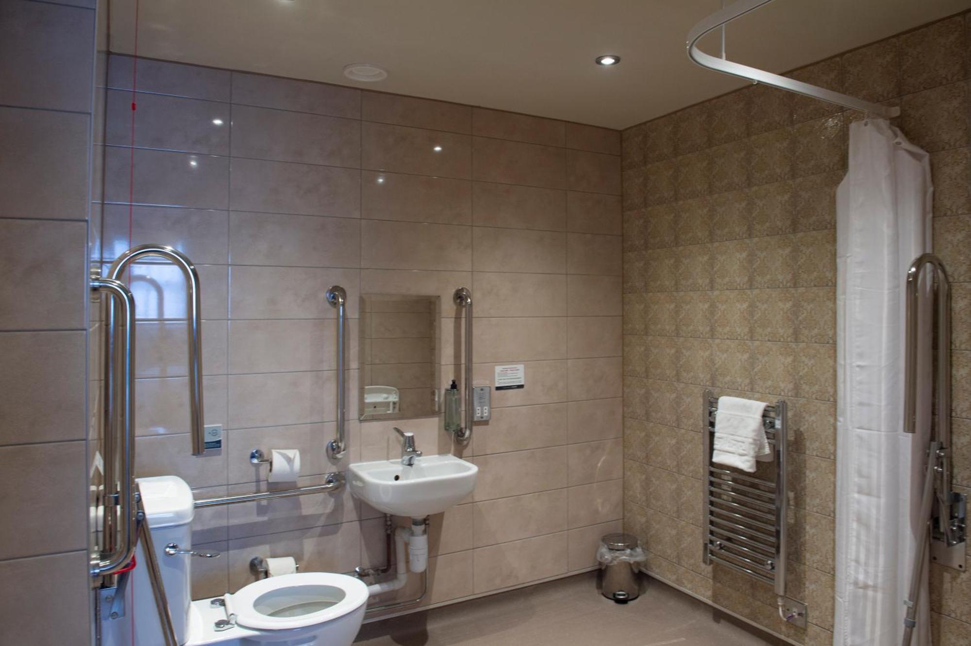 Sandford House Hotel Wetherspoon Huntingdon Exteriör bild