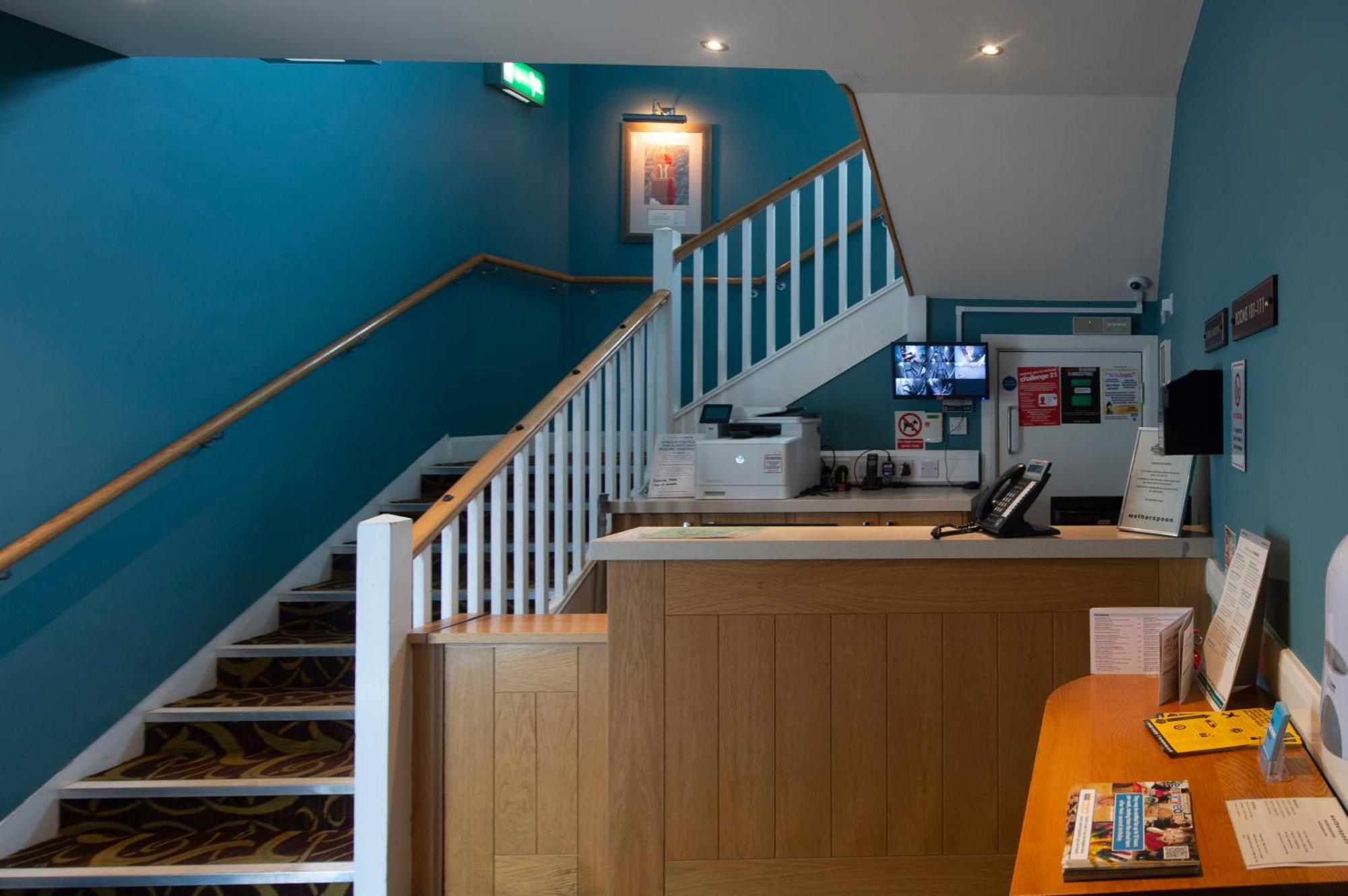 Sandford House Hotel Wetherspoon Huntingdon Exteriör bild