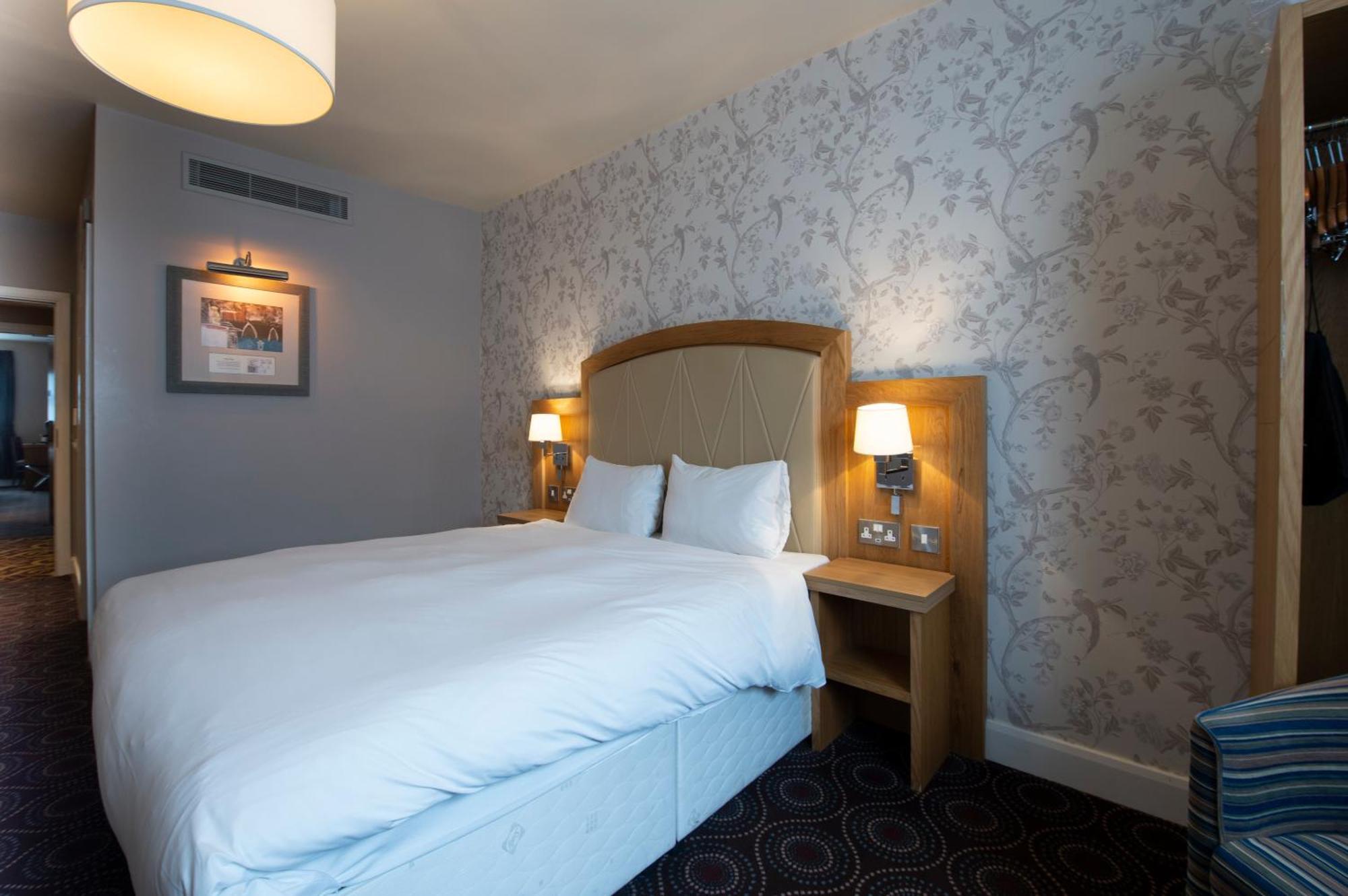 Sandford House Hotel Wetherspoon Huntingdon Exteriör bild