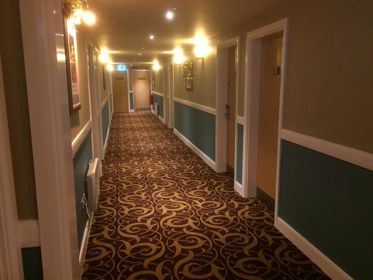 Sandford House Hotel Wetherspoon Huntingdon Exteriör bild